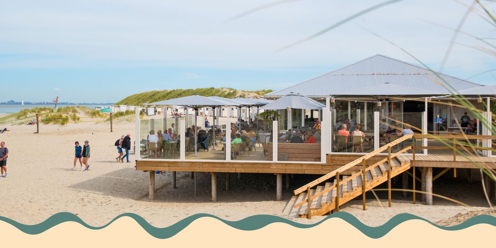 Strandpaviljoen Proost, Netherlands, Groede beach bar with view at the sea